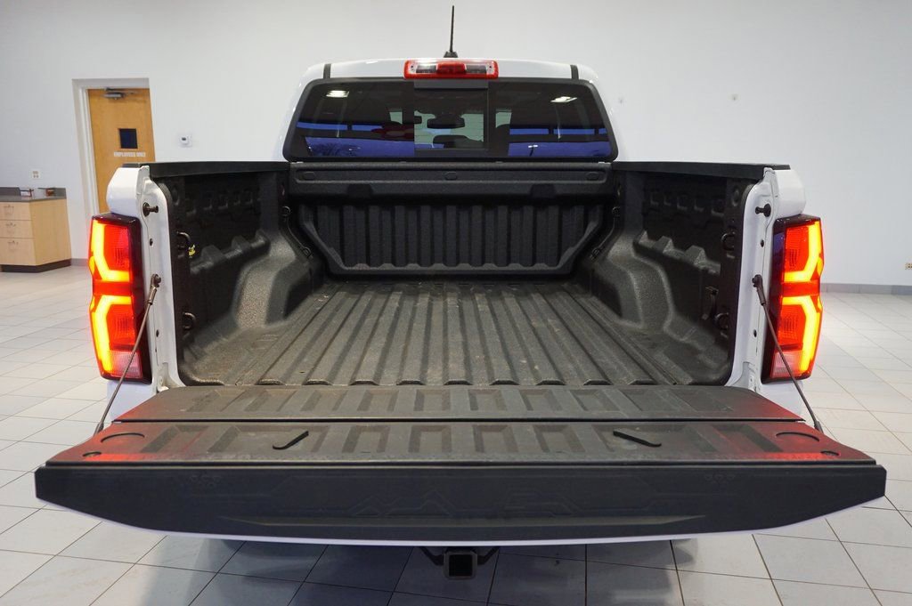 Used 2024 Chevrolet Colorado Z71 w/ Z71 Convenience Package 2 image 29