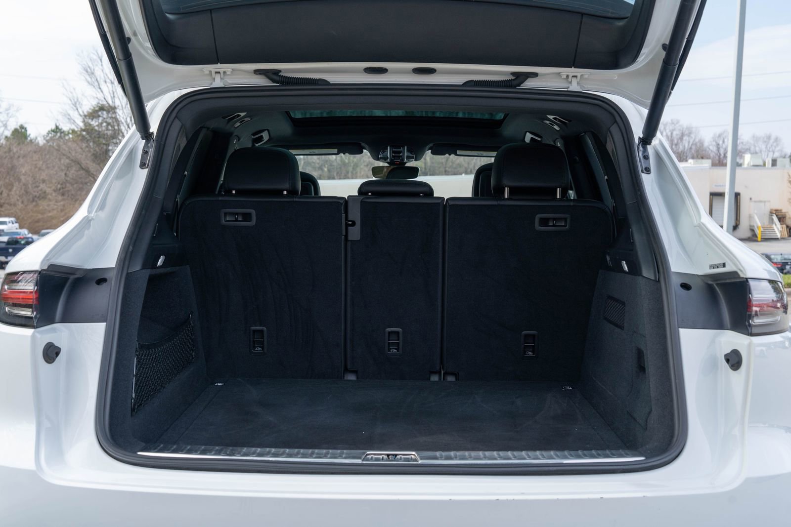 Certified 2023 Porsche Cayenne image 16