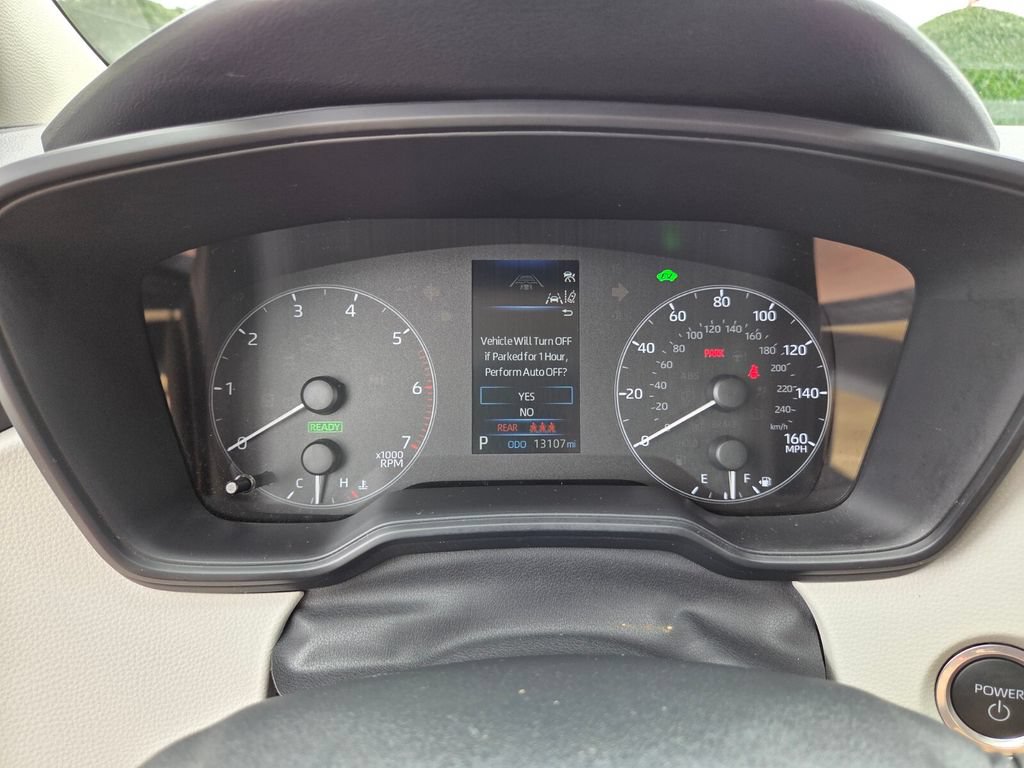 Used 2024 Toyota Corolla LE w/ LE Convenience Package FWD image 24
