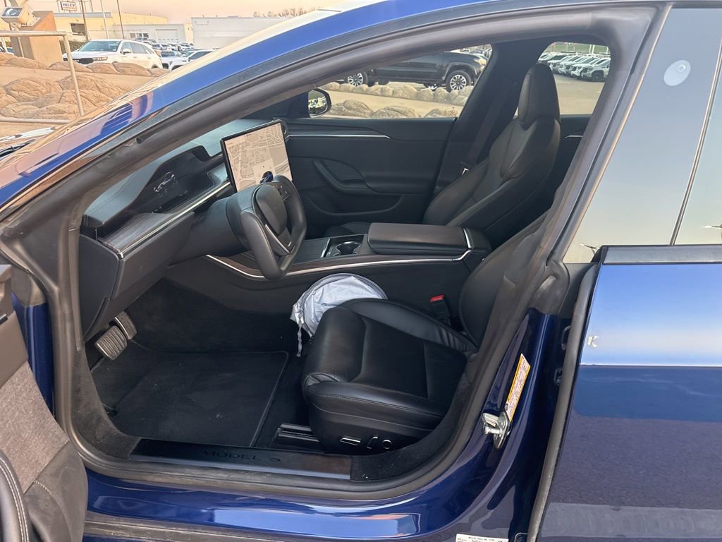 Used 2023 Tesla Model S Standard Range image 9