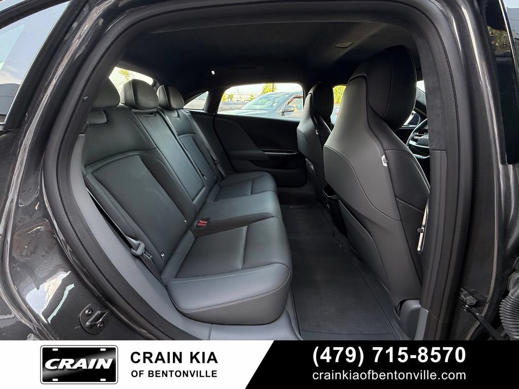 Used 2024 Lucid Air Touring AWD/4WD image 30