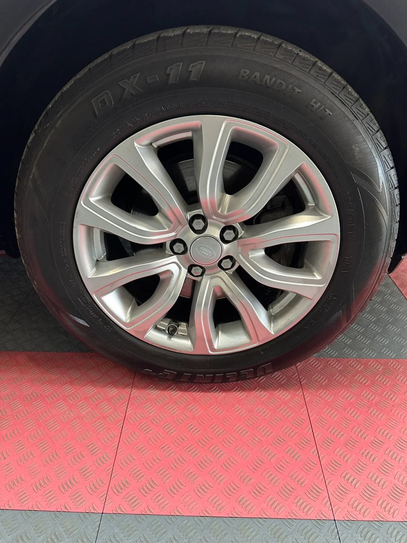 Used 2019 Land Rover Range Rover Evoque SE AWD/4WD image 38