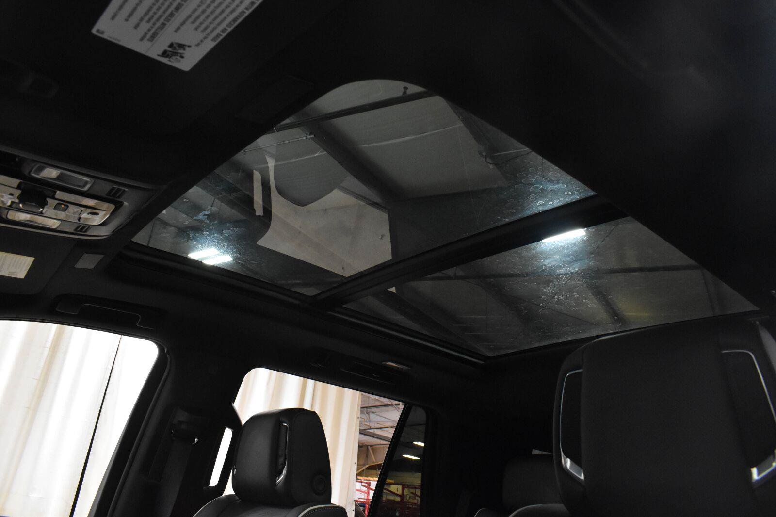 New 2026 Cadillac Escalade Sport AWD/4WD image 3