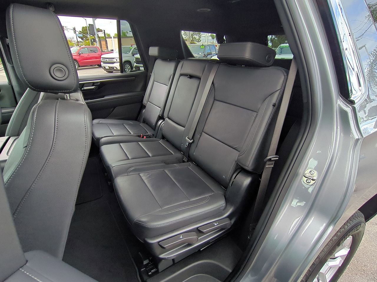 Certified 2025 Chevrolet Tahoe LT AWD/4WD image 24
