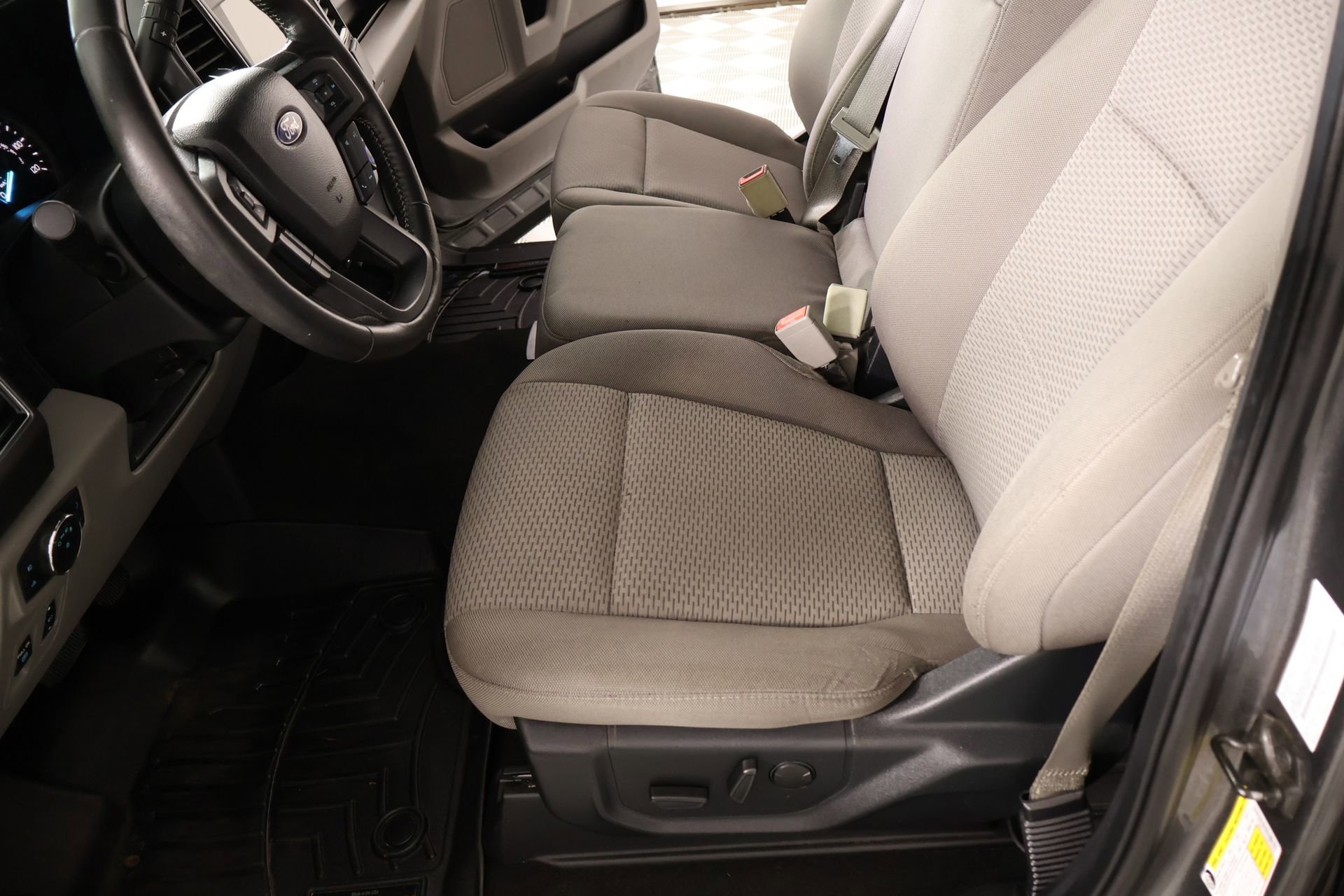 Used 2020 Ford F150 XLT w/ Equipment Group 302A Luxury RWD image 12
