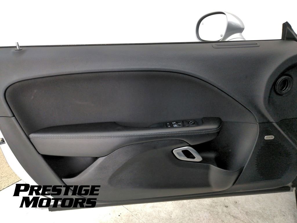 Used 2019 Dodge Challenger R/T Scat Pack w/ Shaker Package image 27