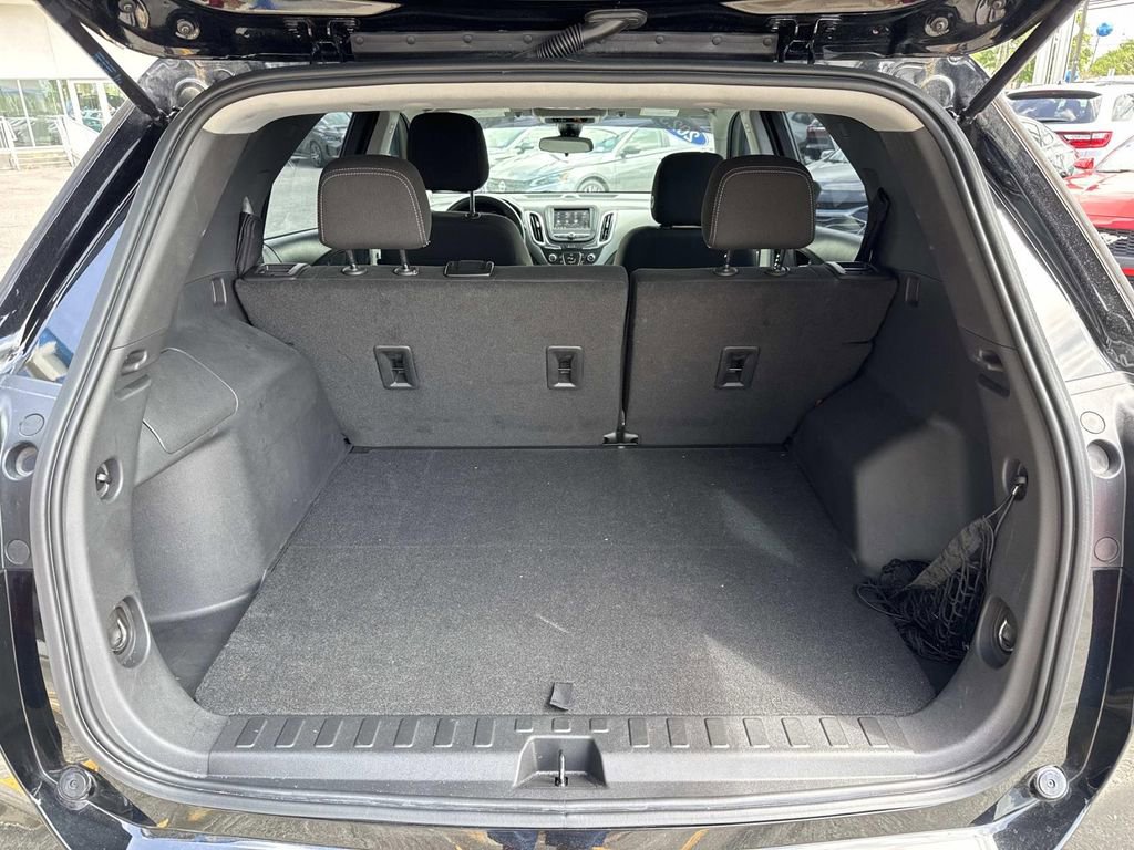 Used 2023 Chevrolet Equinox LS w/ LPO, Floor Liner Package FWD image 9