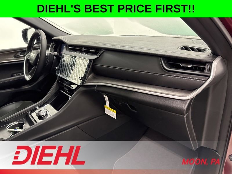 New 2026 Jeep Grand Cherokee Altitude image 16