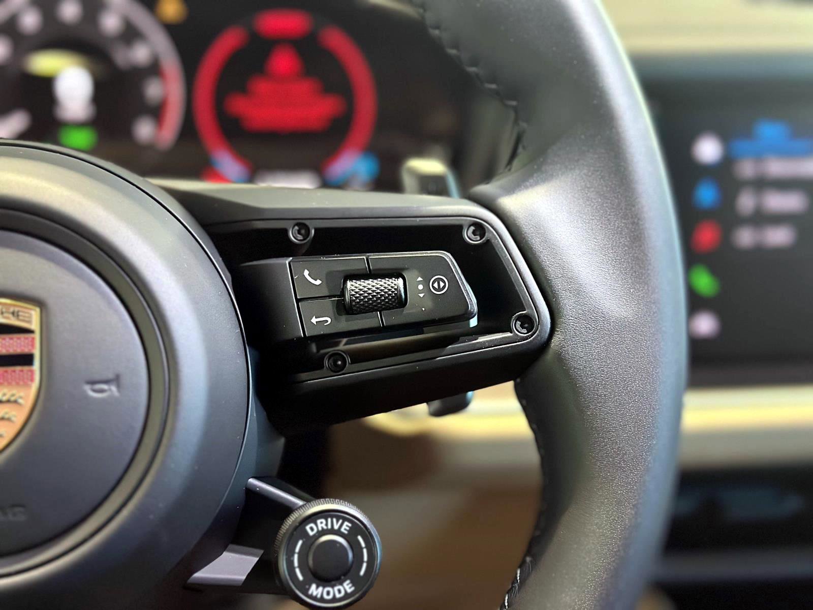 Certified 2026 Porsche Cayenne E-Hybrid image 29