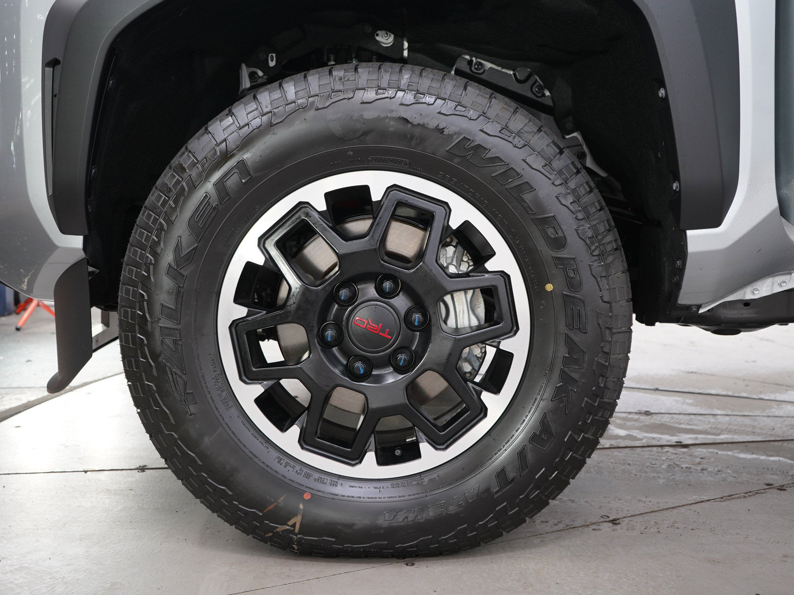 Used 2026 Toyota Tacoma TRD Off-Road AWD/4WD image 32