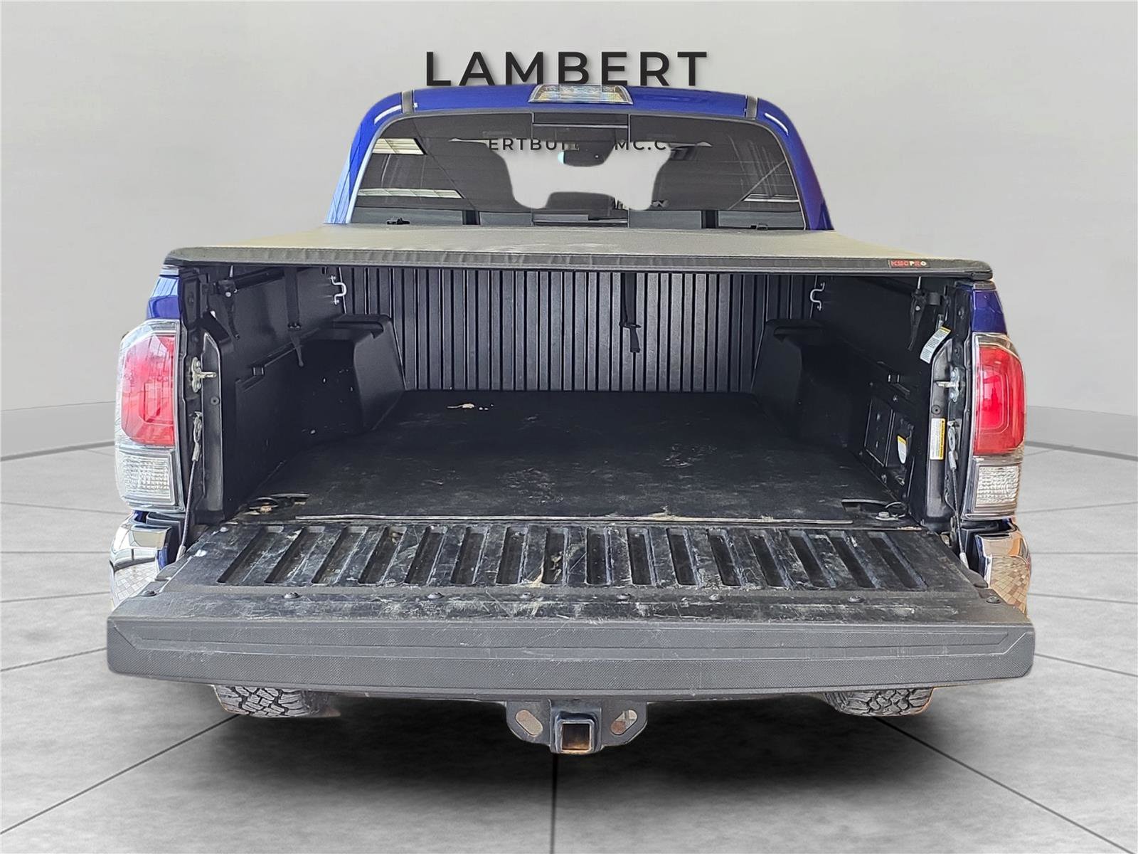 Used 2022 Toyota Tacoma TRD Off-Road AWD/4WD image 13