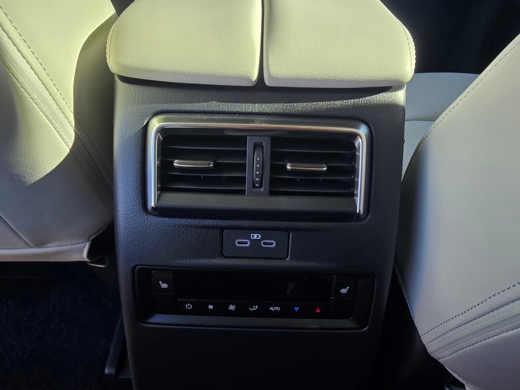 New 2026 MAZDA CX-90 Plug-In Hybrid w/ Premium Plus AWD/4WD image 27