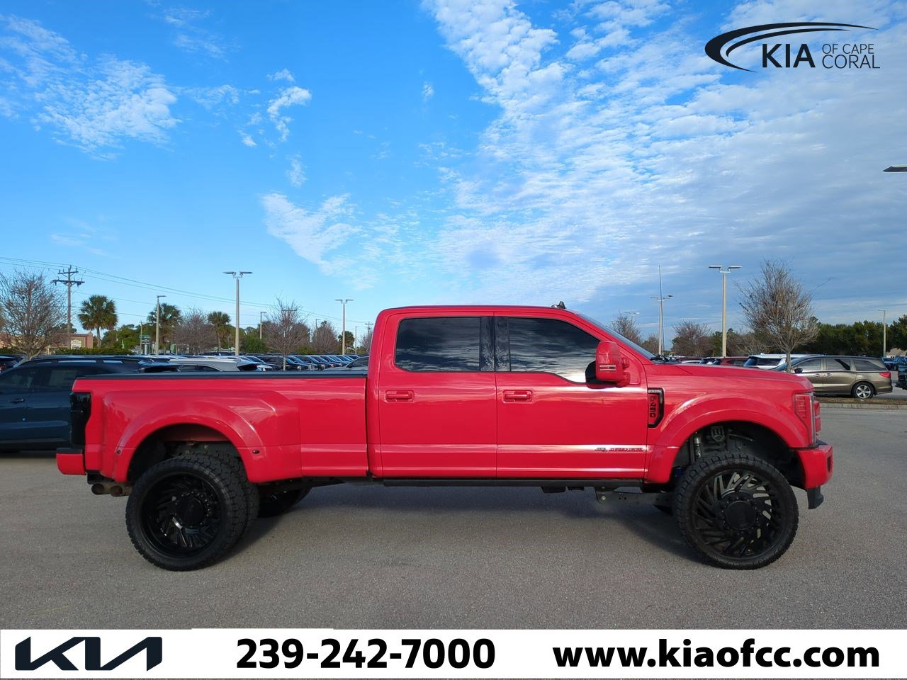 Used 2019 Ford F450 Lariat w/ Lariat Value Package image 4