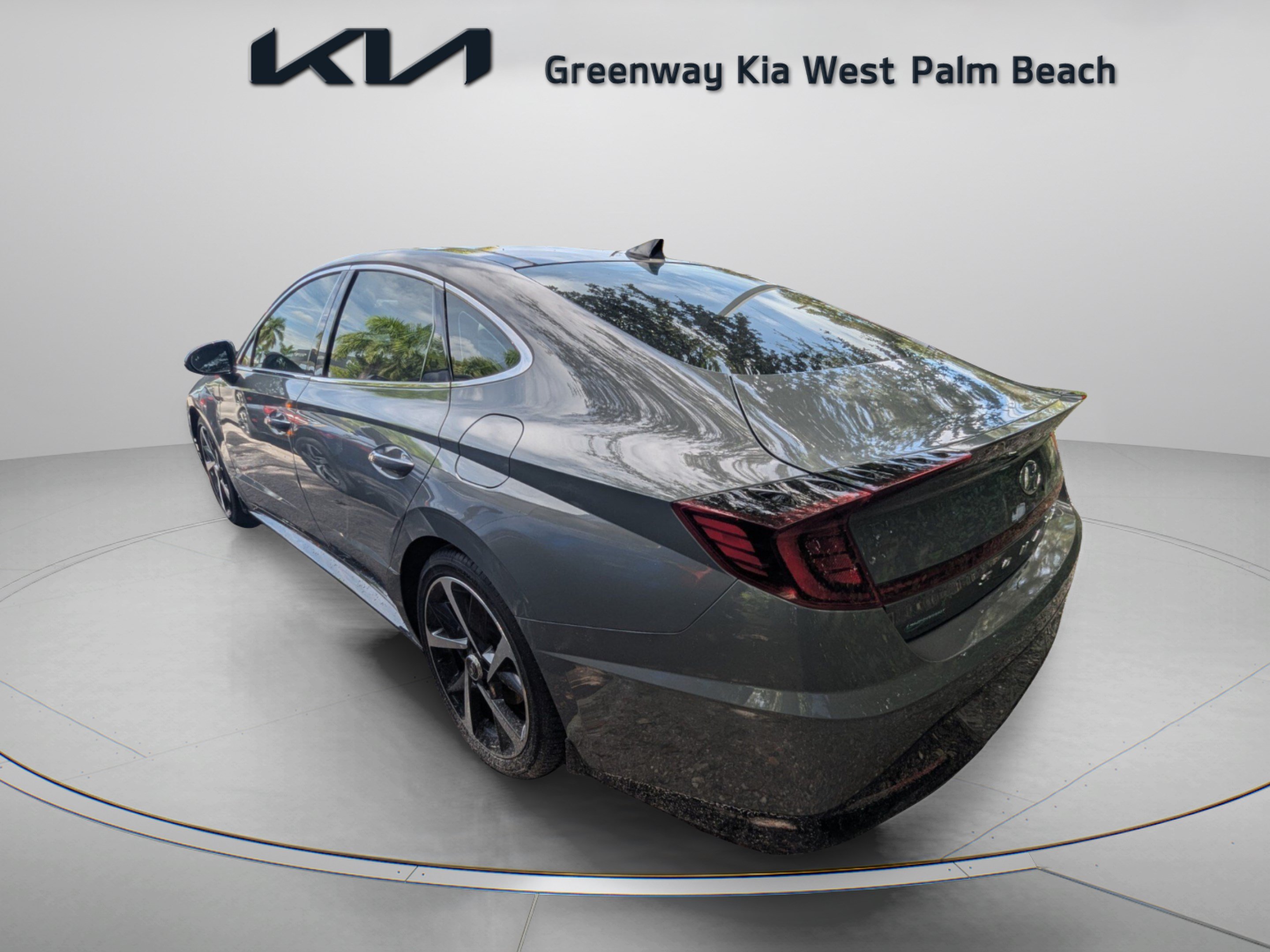 Used 2023 Hyundai Sonata SEL Plus FWD image 3
