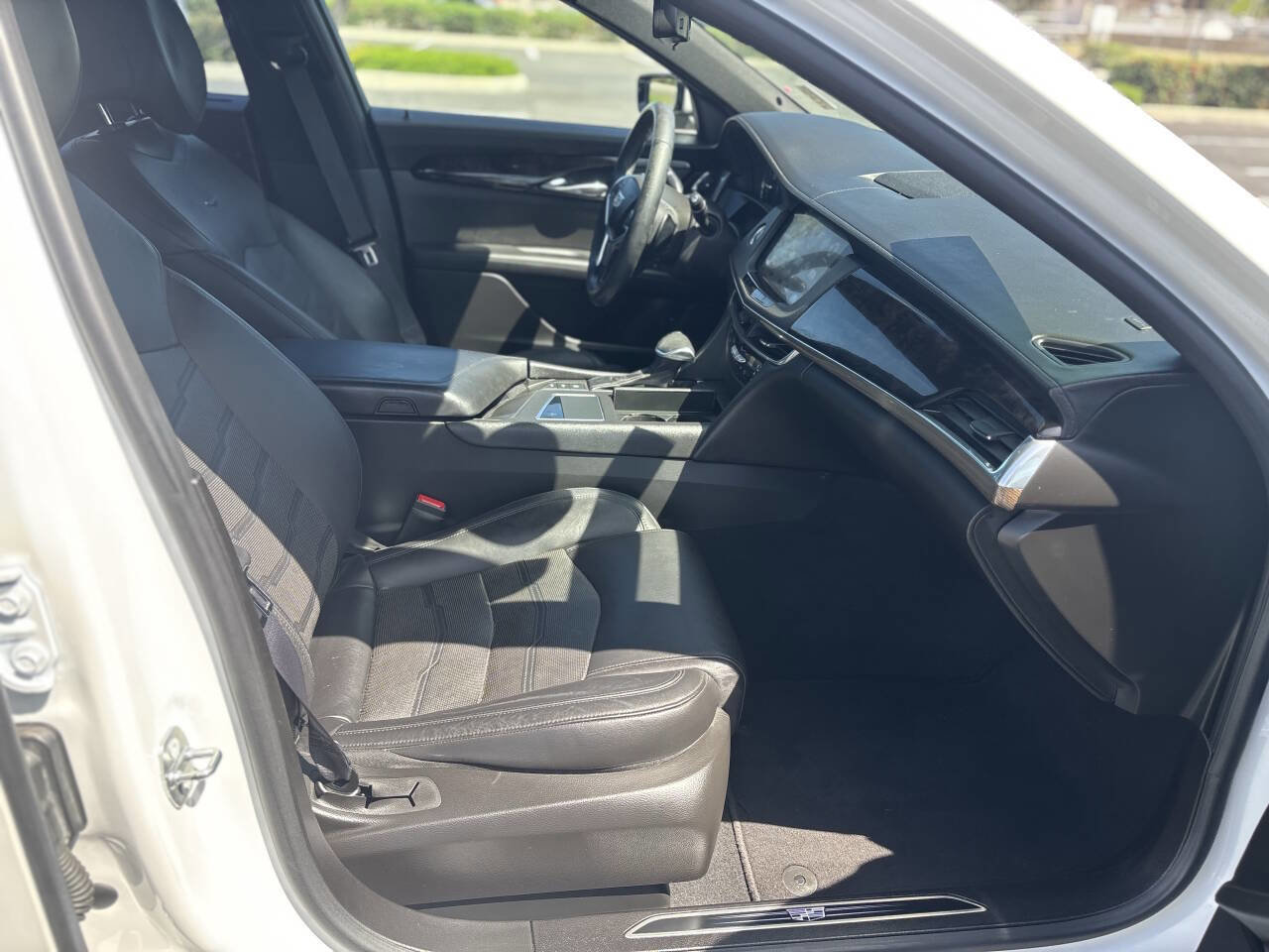 Used 2018 Cadillac CT6 Luxury image 27