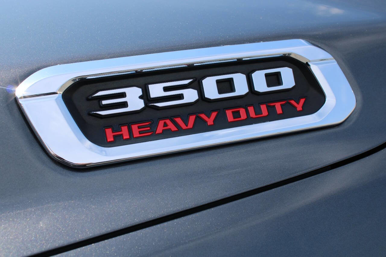 Used 2019 RAM 3500 Limited image 12