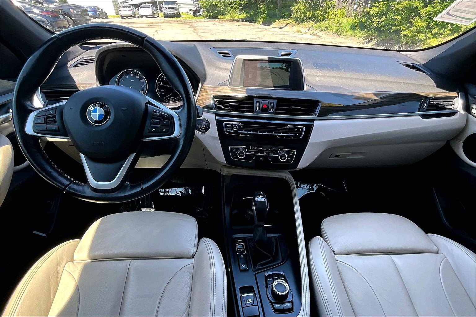 Used 2018 BMW X1 xDrive28i w/ Convenience Package AWD/4WD image 14