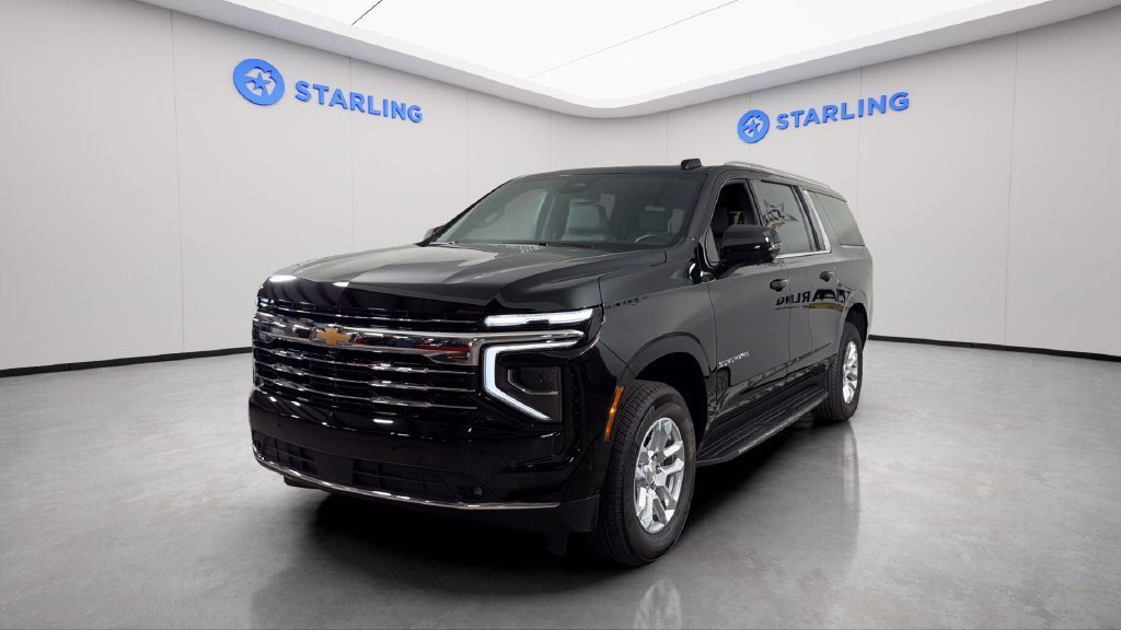 Used 2026 Chevrolet Suburban LT w/ Comfort Package AWD/4WD image 2