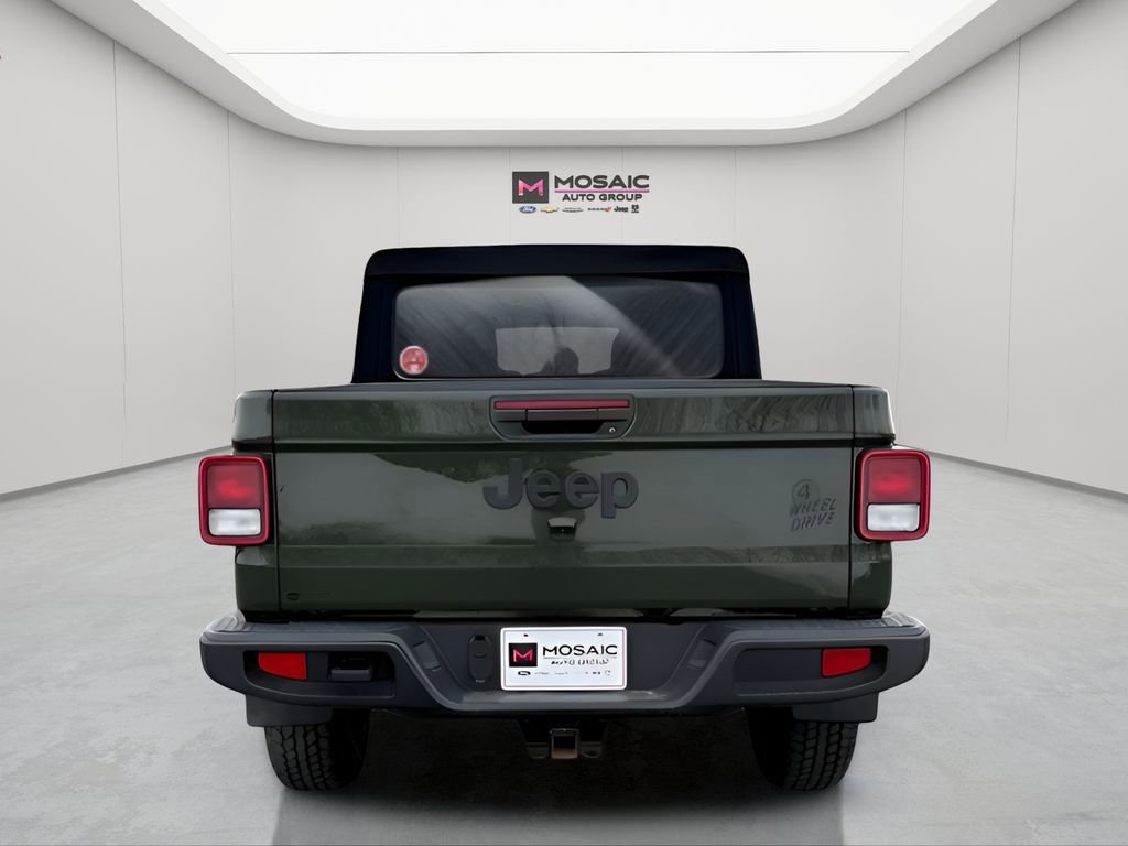 Used 2022 Jeep Gladiator Willys image 4