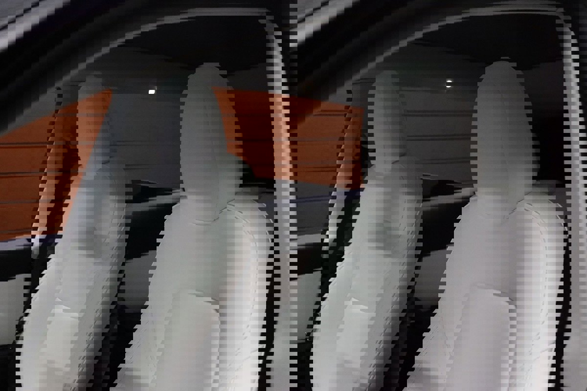 Used 2021 Tesla Model Y Long Range image 27