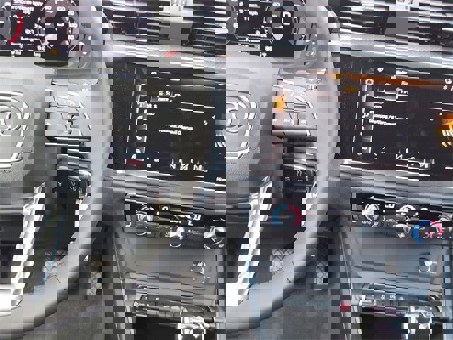 New 2025 Audi Q3 2.0T Premium image 28