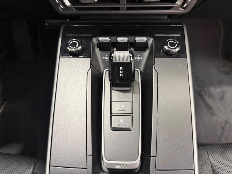 Used 2024 Porsche 911 Carrera w/ Premium Package RWD image 16