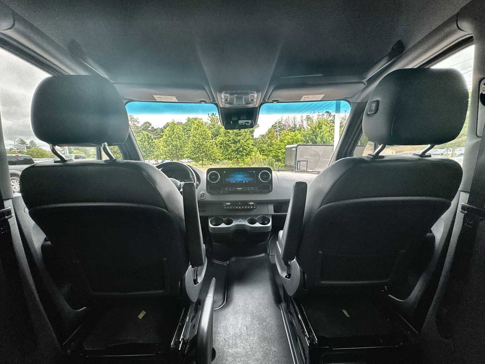 Used 2023 Mercedes-Benz Sprinter 2500 image 18