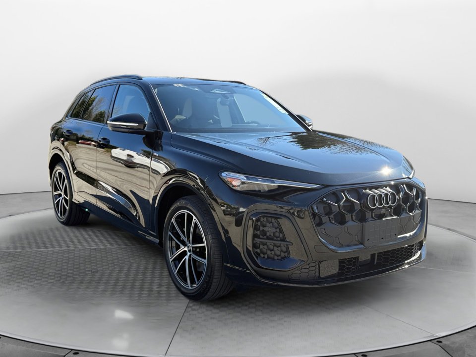 New 2026 Audi Q5 Premium Plus image 1