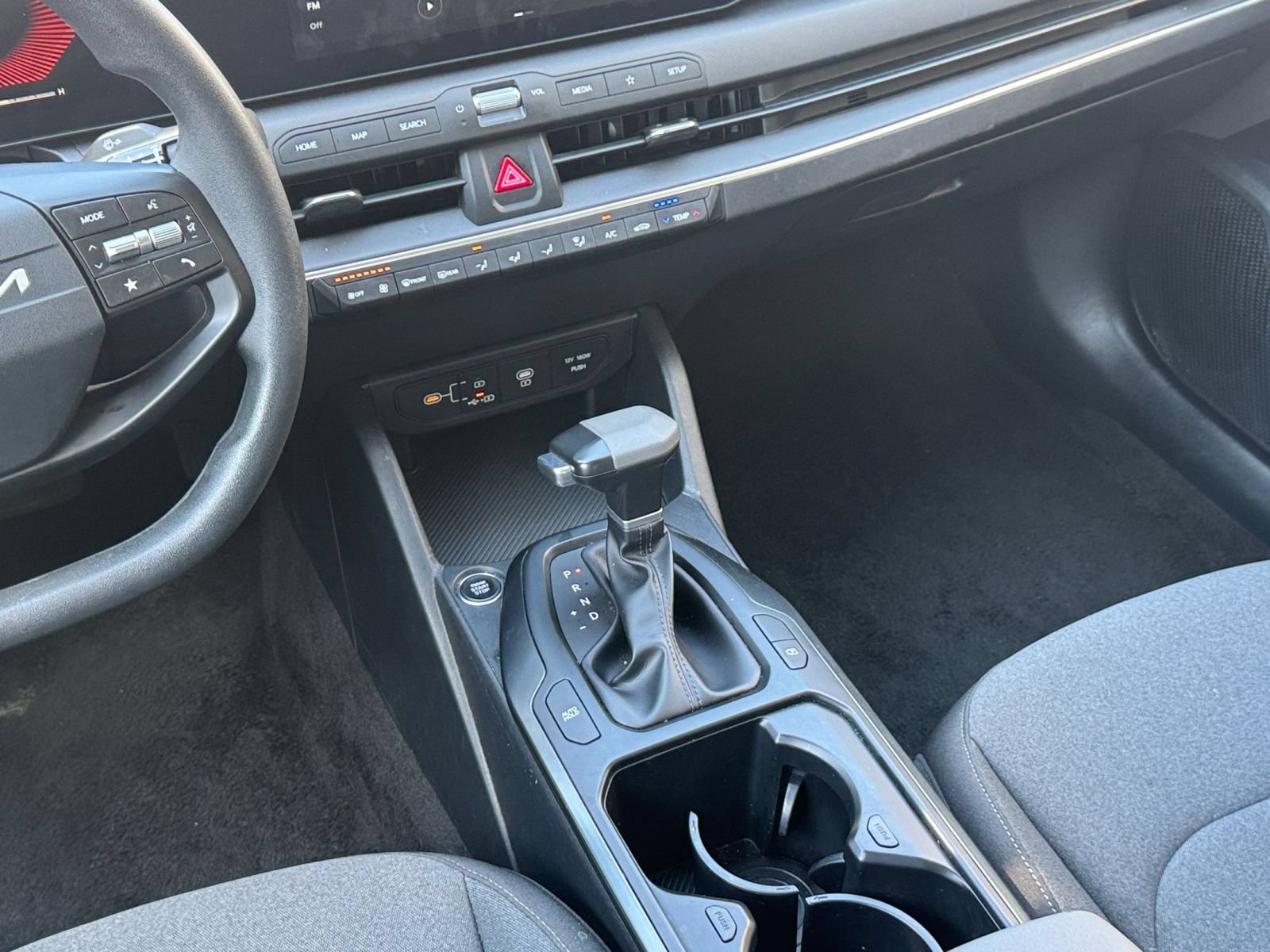Used 2025 Kia K4 FWD image 40