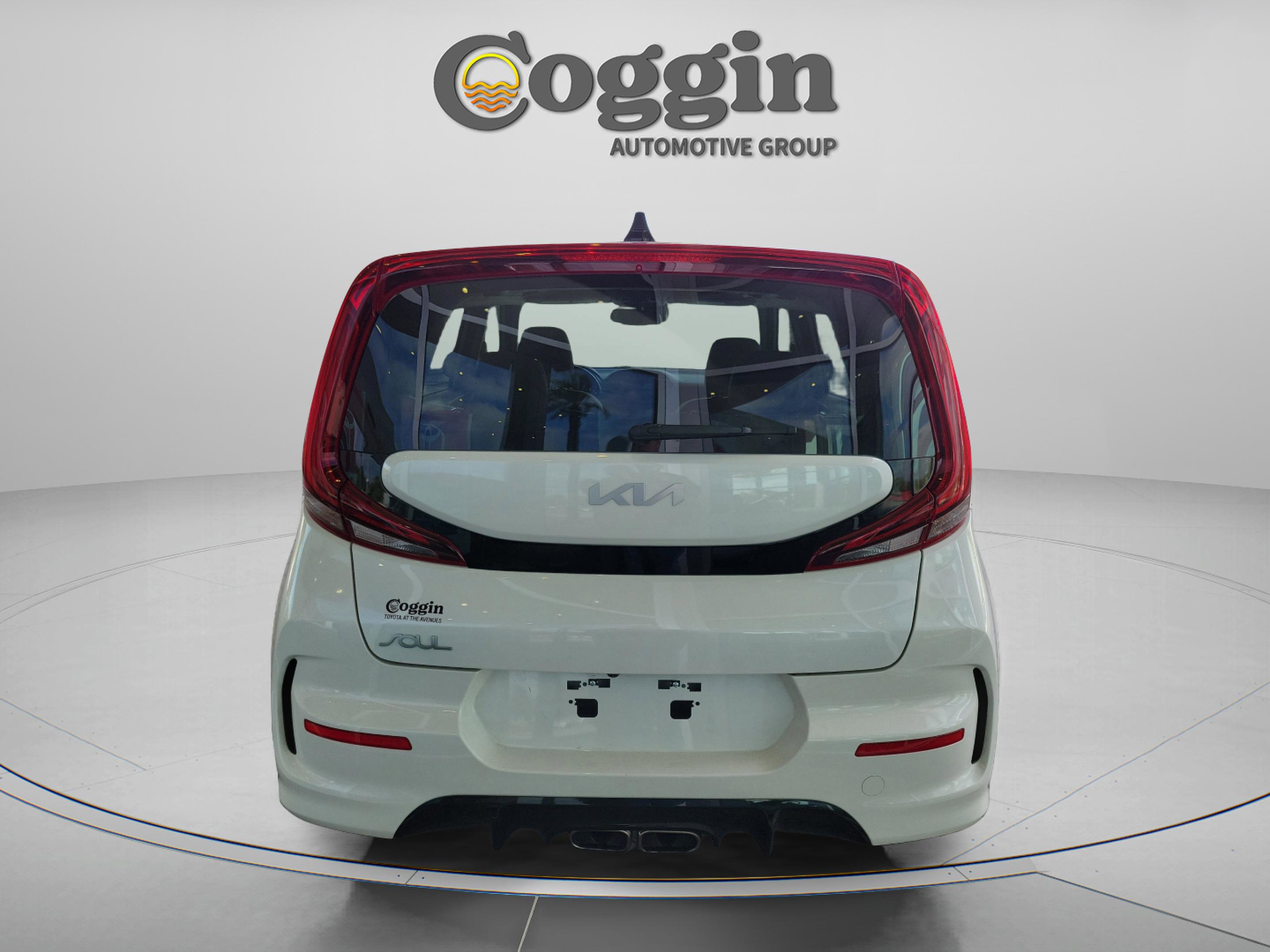 Used 2022 Kia Soul Turbo image 4