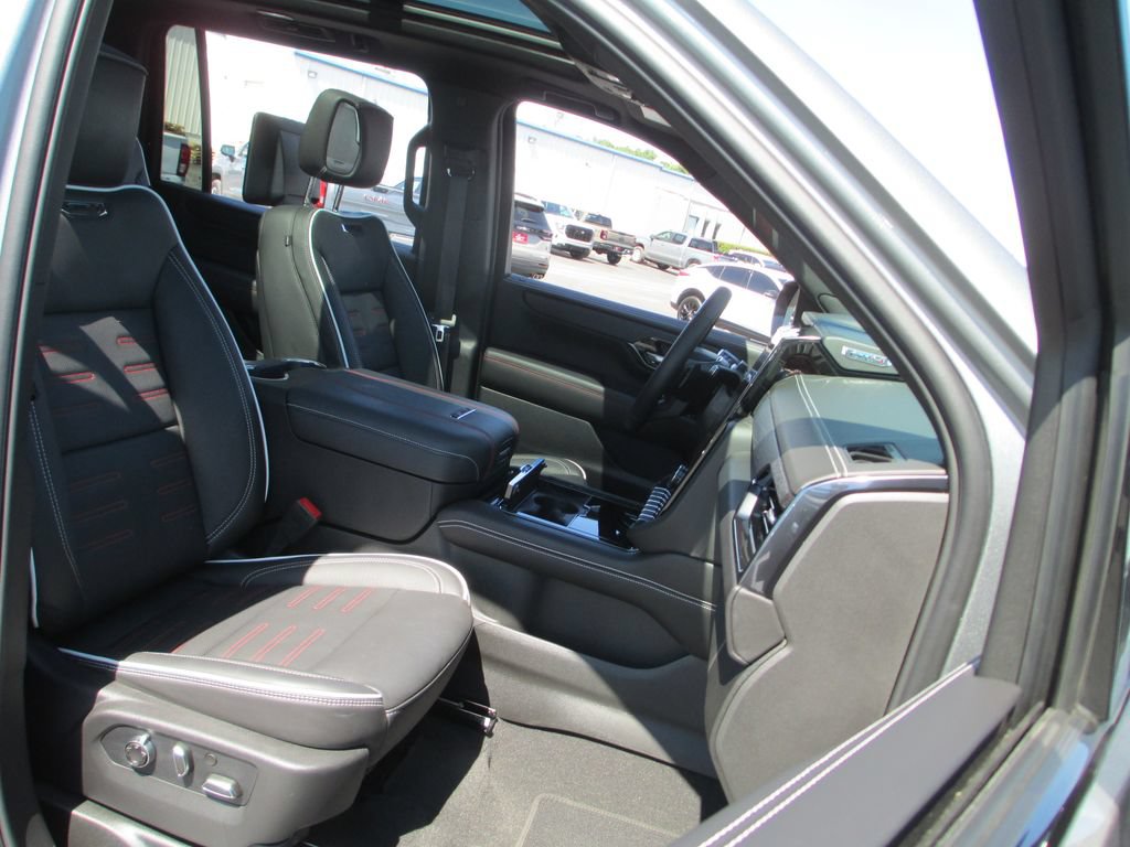 Certified 2025 GMC Yukon XL AT4 Ultimate AWD/4WD image 27