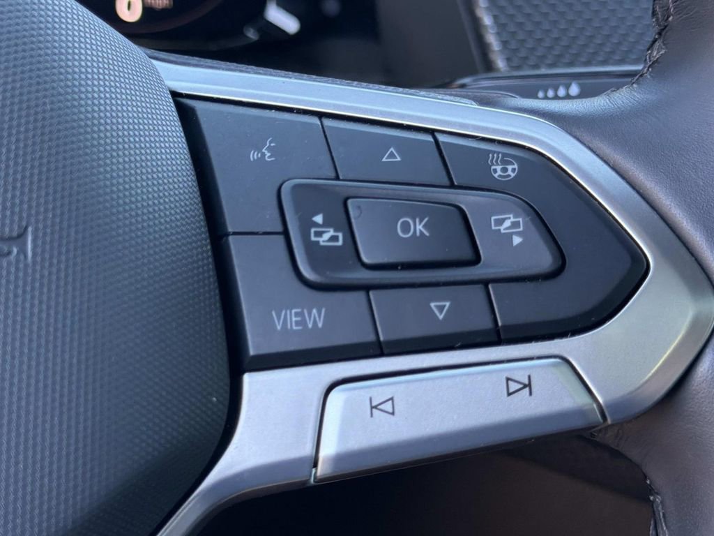 Used 2024 Volkswagen Atlas Cross Sport SEL Premium R-Line image 13