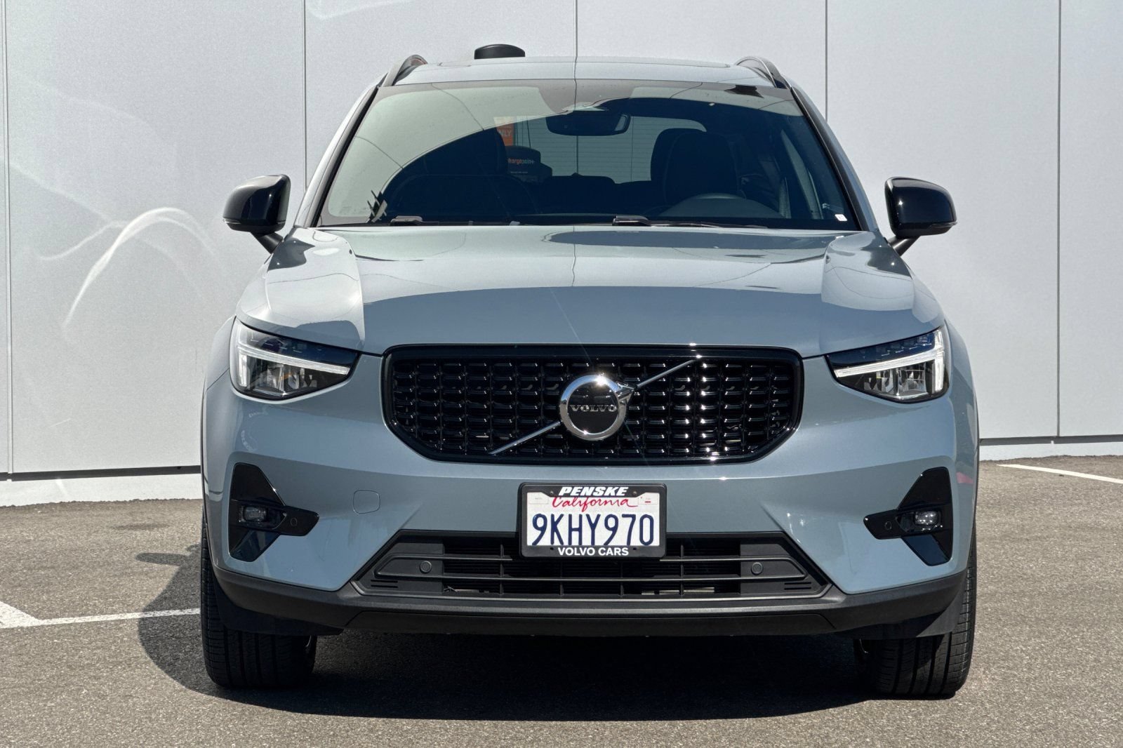 Used 2023 Volvo XC40 B5 Plus w/ Protection Package Premier AWD/4WD image 8