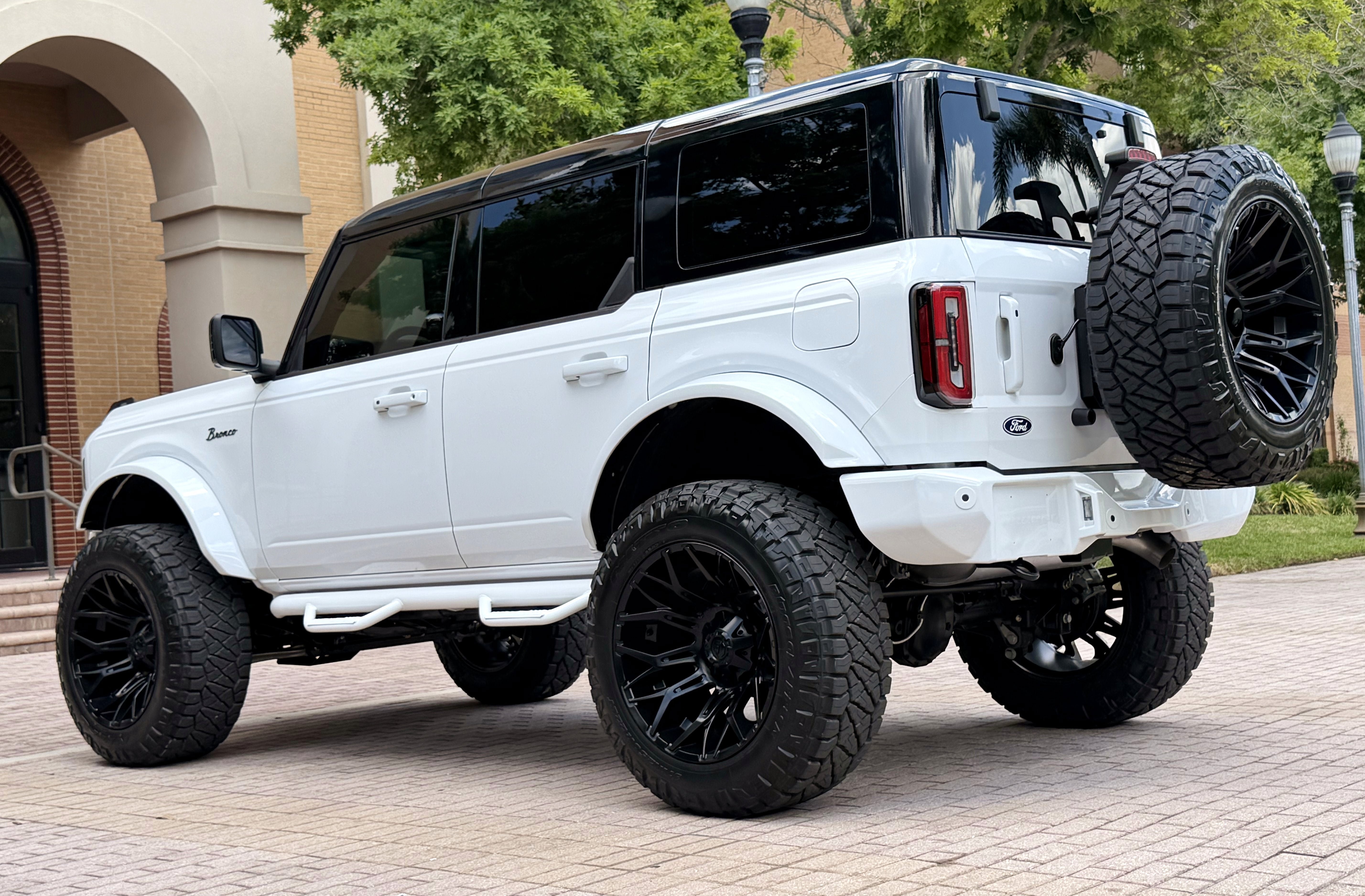 Used 2026 Ford Bronco Outer Banks AWD/4WD image 15