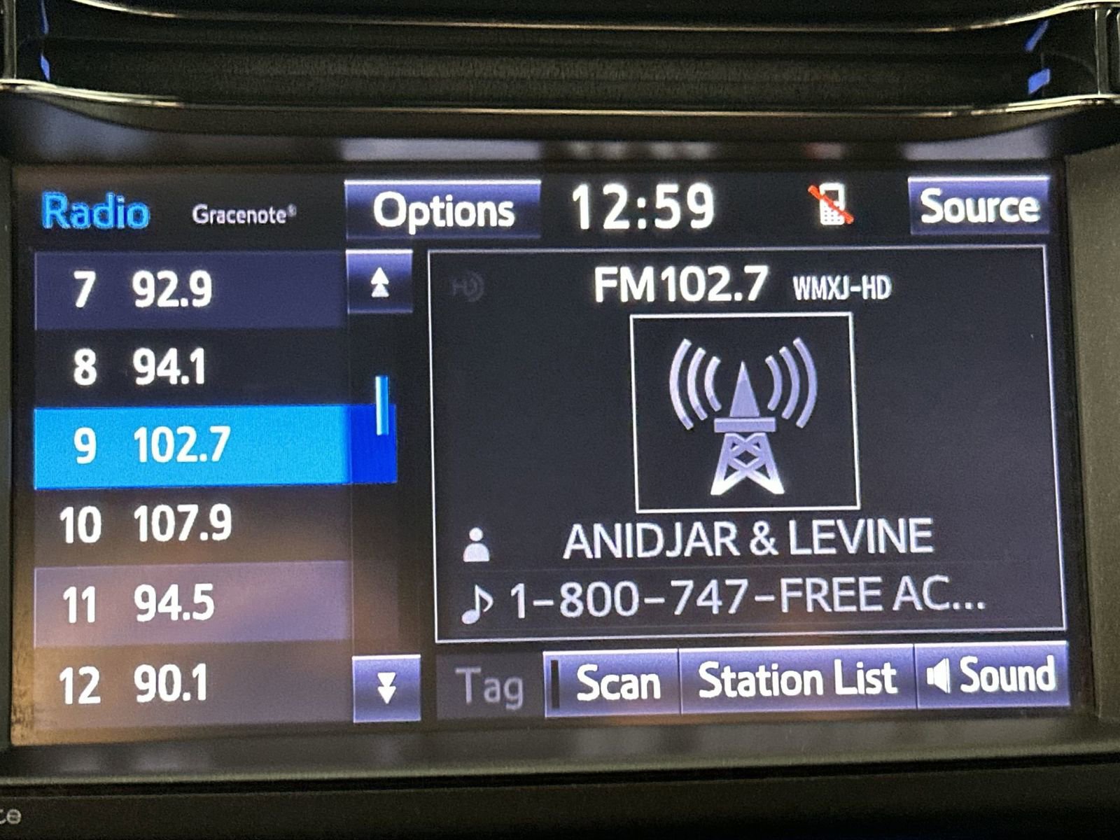 Used 2017 Toyota RAV4 SE image 20