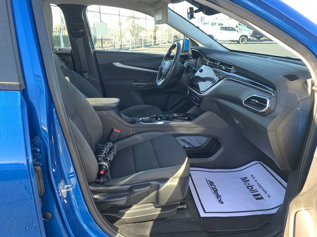 Certified 2022 Chevrolet Bolt EUV LT image 26