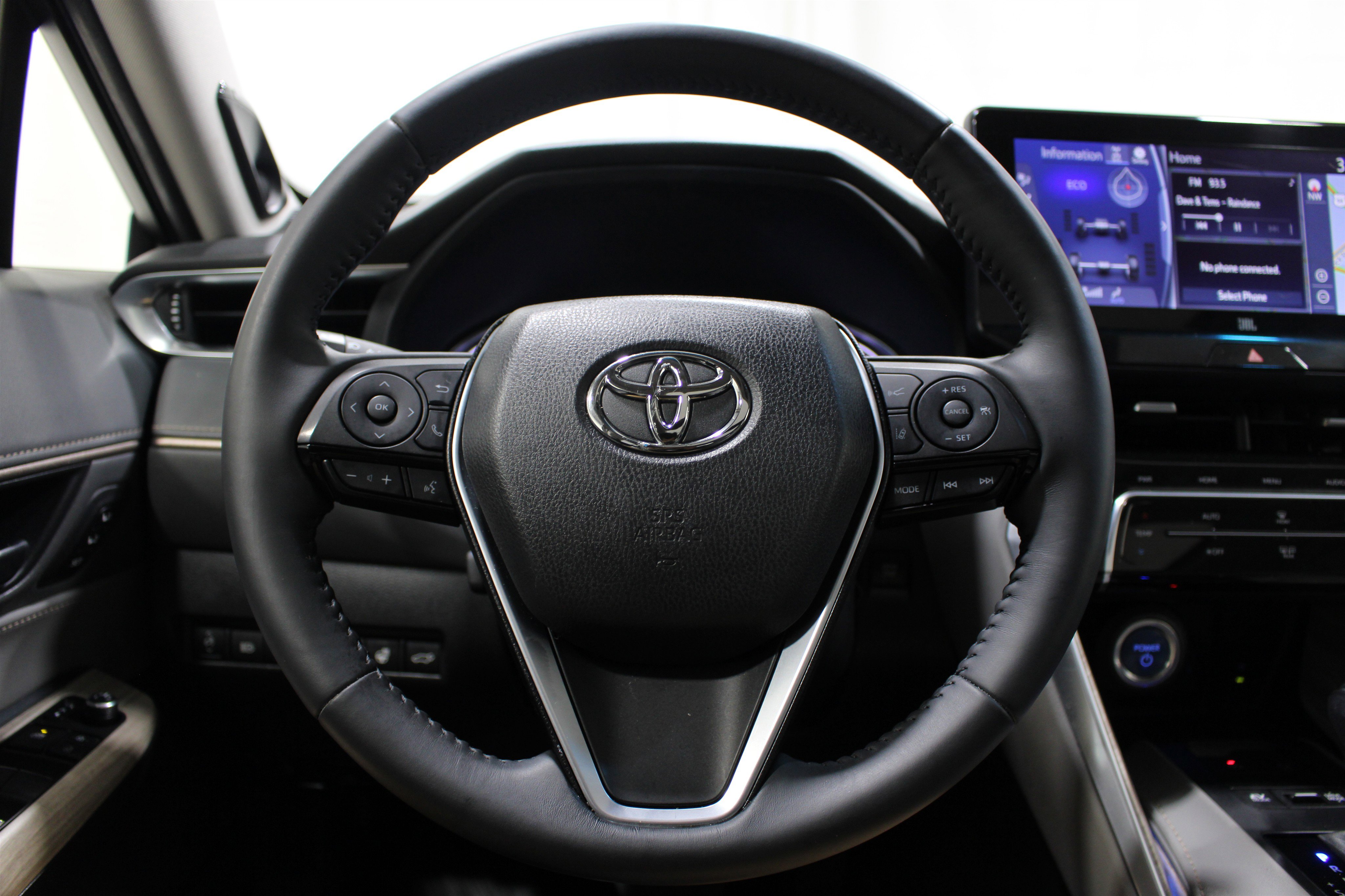 Used 2021 Toyota Venza Limited AWD/4WD image 10