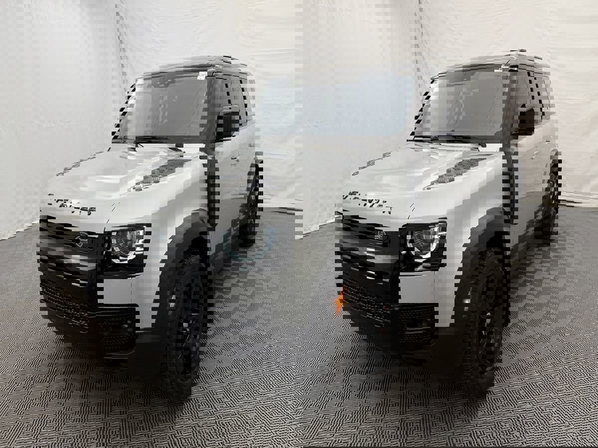 Used 2020 Land Rover Defender 110 First Edition image 2