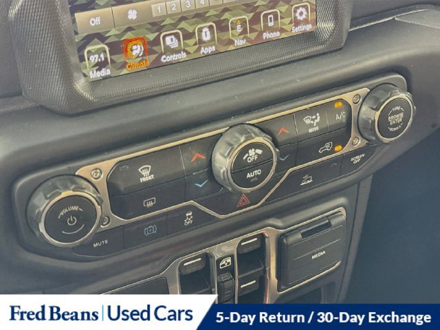 Used 2023 Jeep Wrangler Unlimited Sahara AWD/4WD image 24