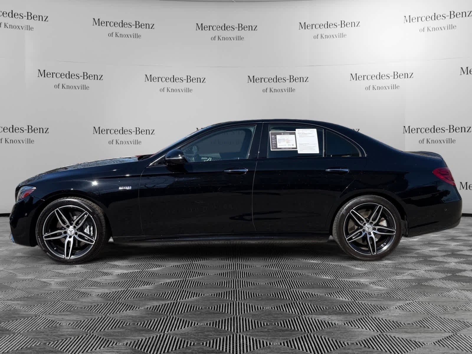 Used 2018 Mercedes-Benz E 43 AMG 4MATIC Sedan image 2