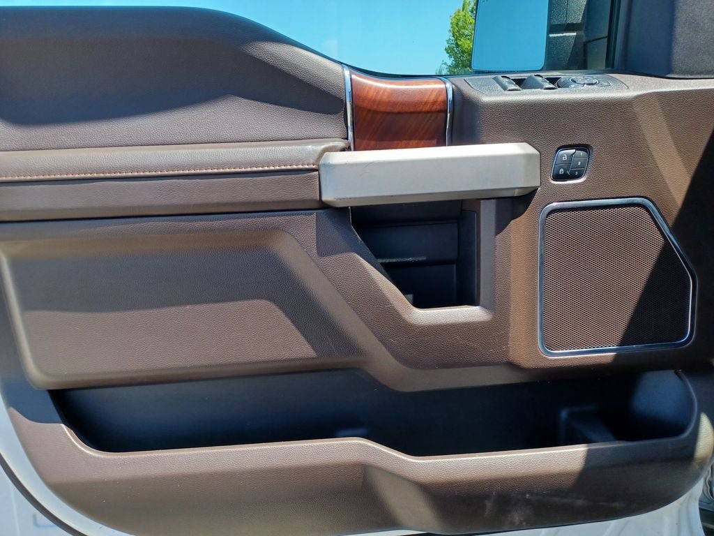 Used 2019 Ford F150 King Ranch w/ Equipment Group 601A Luxury AWD/4WD image 12