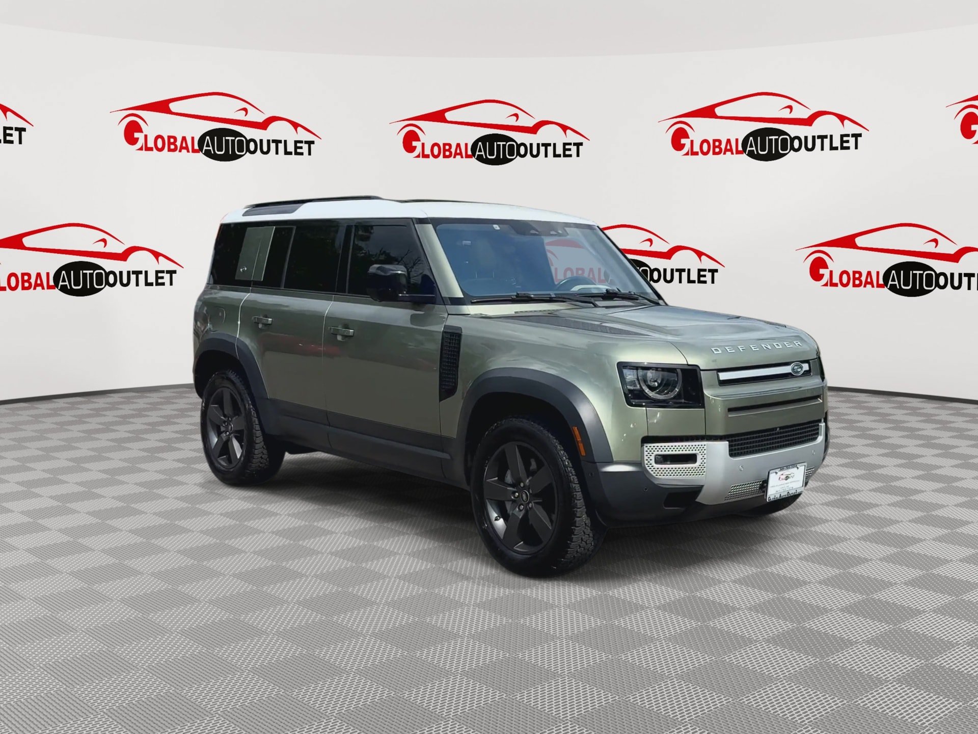 Used 2020 Land Rover Defender 110 SE AWD/4WD image 2