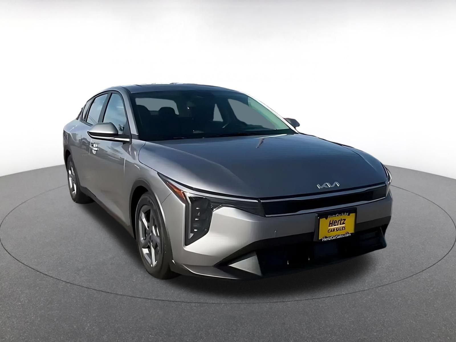 Used 2025 Kia K4 FWD image 3