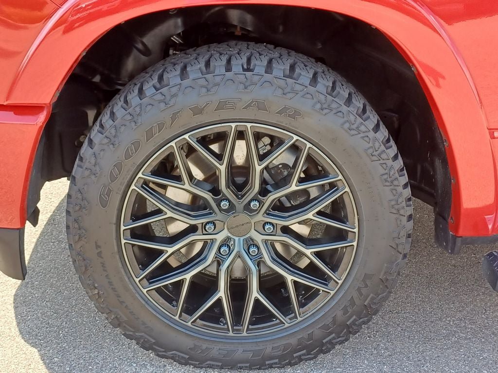 Used 2021 RAM 1500 Laramie w/ Sport Appearance Package AWD/4WD image 31
