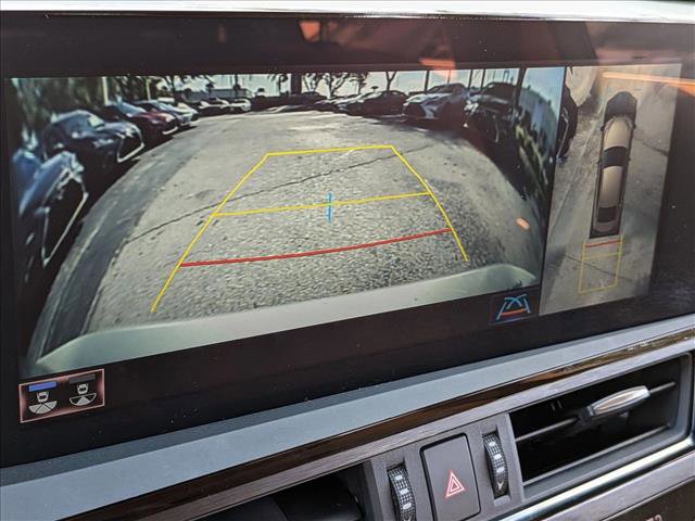 Certified 2022 Lexus ES 350 Ultra Luxury w/ Accessory Package image 14