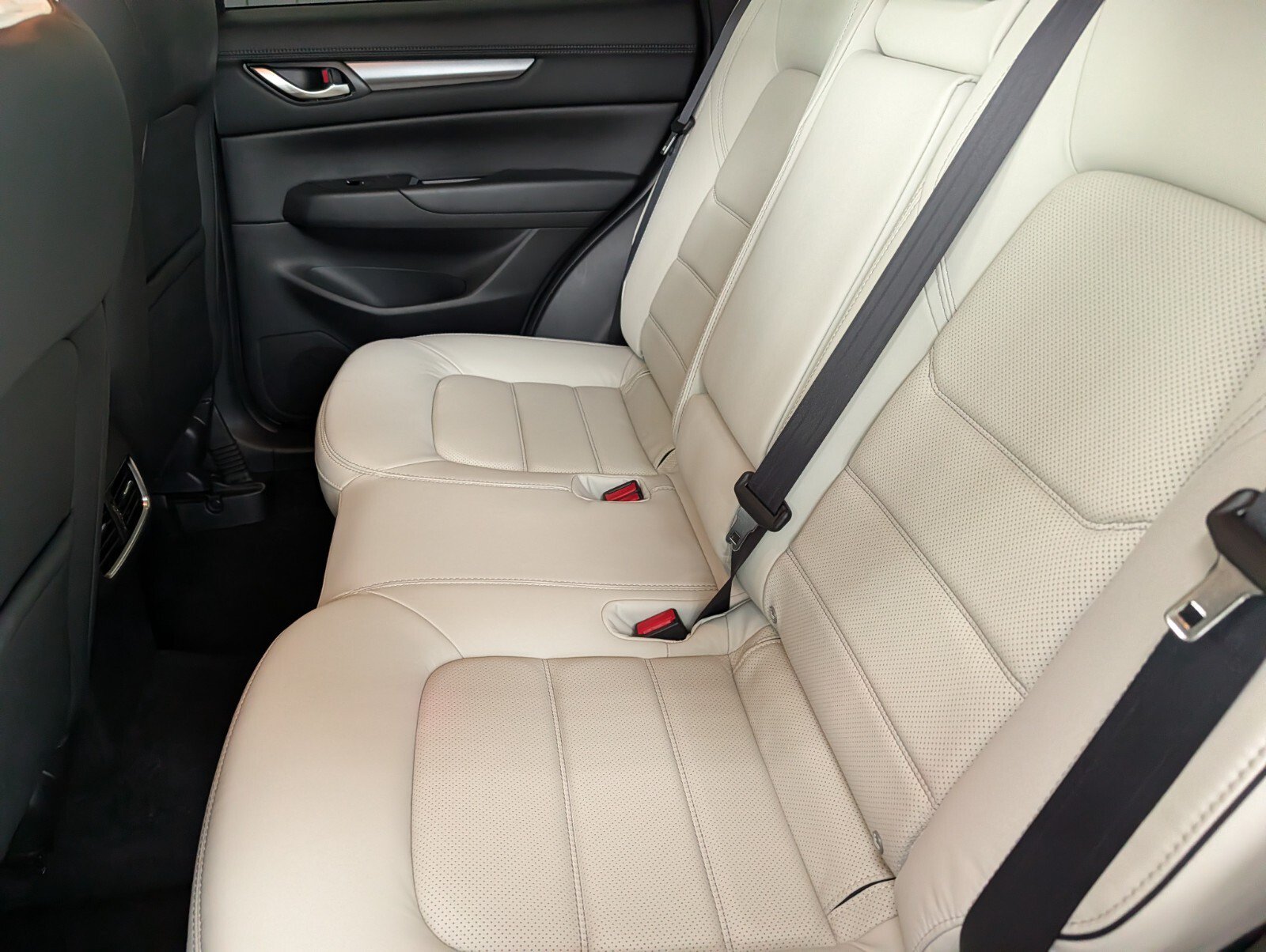 Certified 2025 MAZDA CX-5 AWD 2.5 S w/ Preferred Package image 12