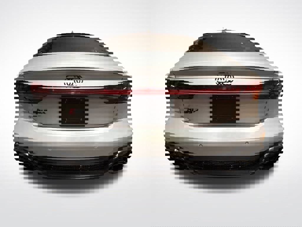 Used 2025 Audi RS 7 Performance image 2