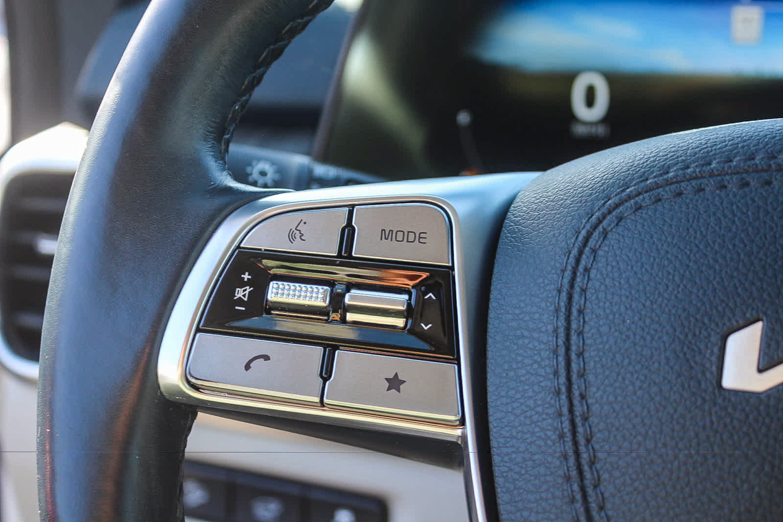 Used 2024 Kia Telluride SX Prestige AWD/4WD image 29