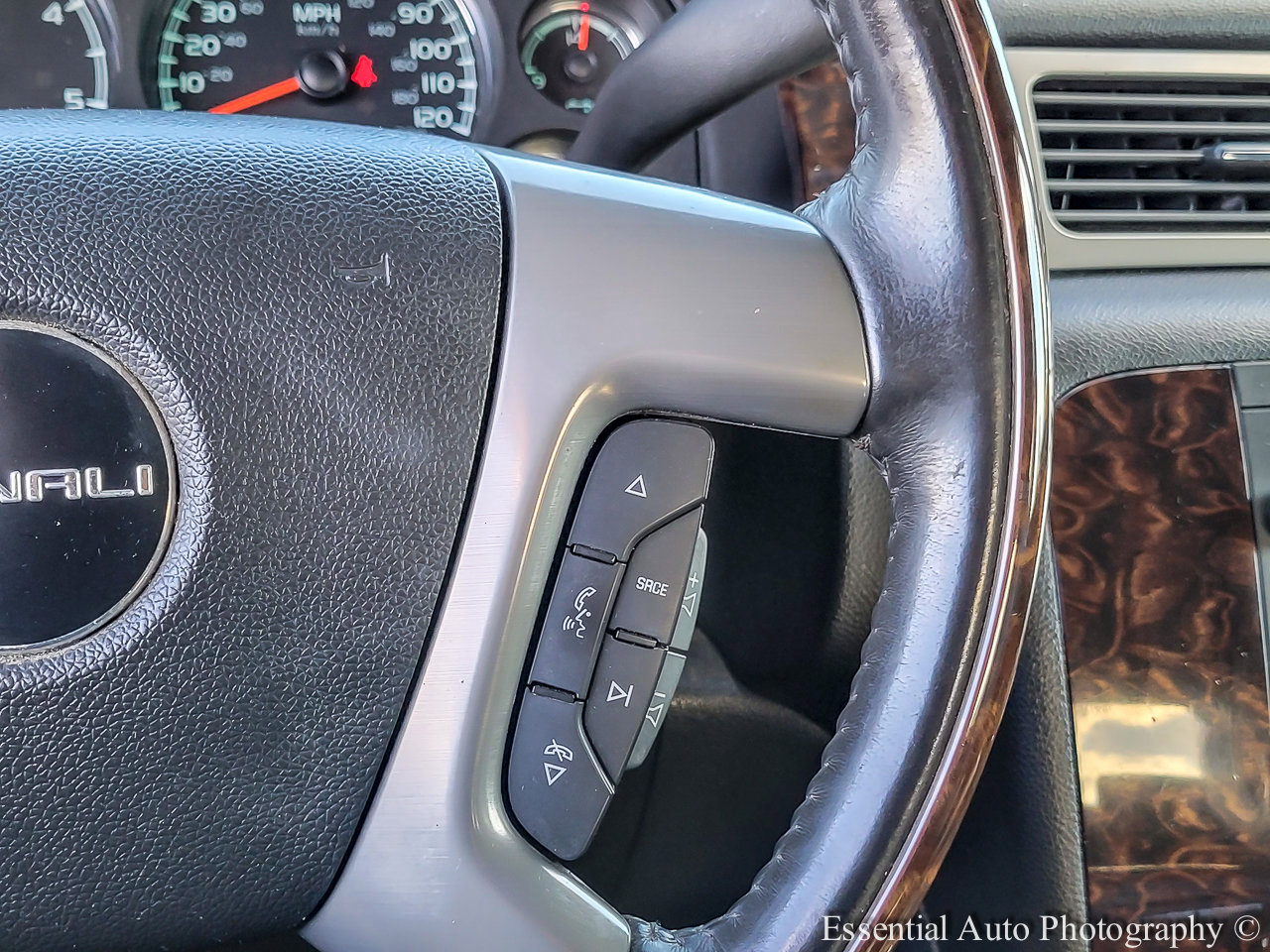 Used 2013 GMC Sierra 2500 Denali w/ Suspension Package, Off-Road image 16