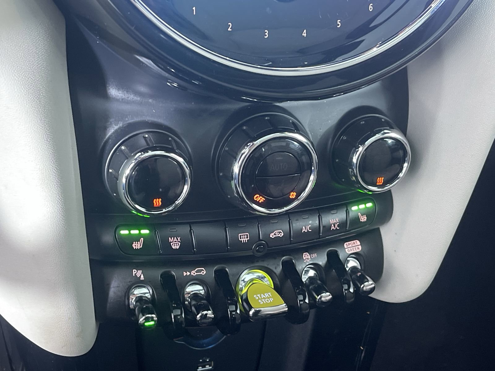 Used 2022 MINI Cooper SE image 22
